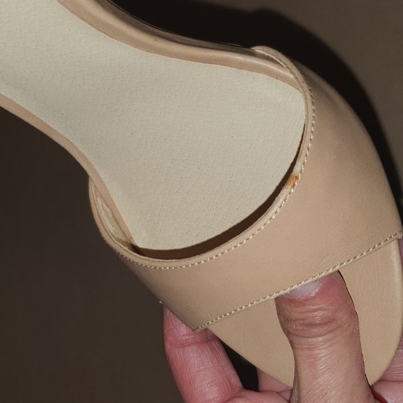 Bebe heels - Picture 5 of 6